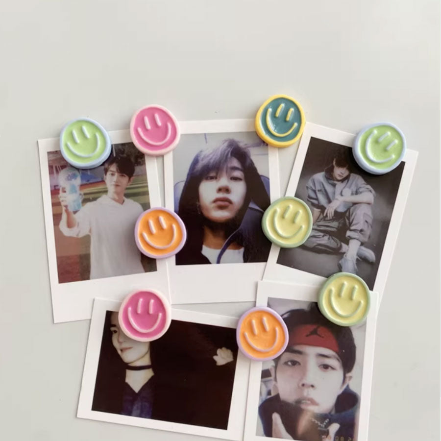 3D Smiley Face Pop-Art Magnets (3pcs)